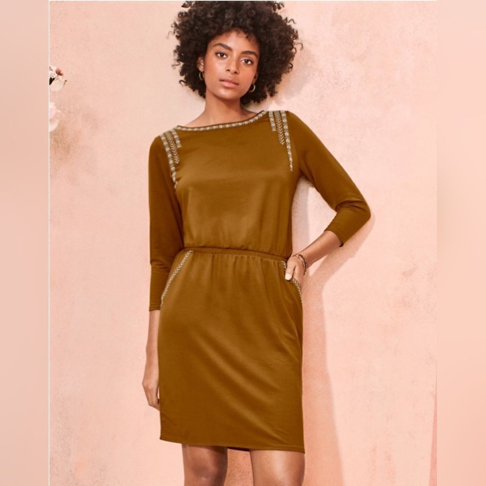Garnet Hill Embroidered Pocket-Detail Knit Dress